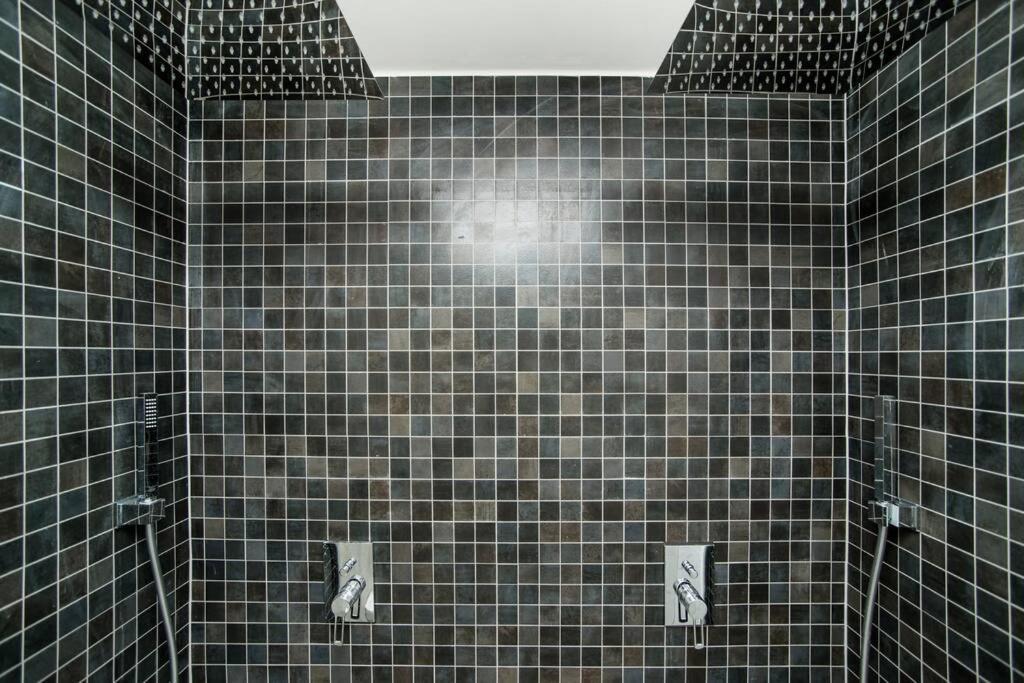 Old Town 1 Bedroom Oasis With Ac And Double Shower 布拉格 外观 照片